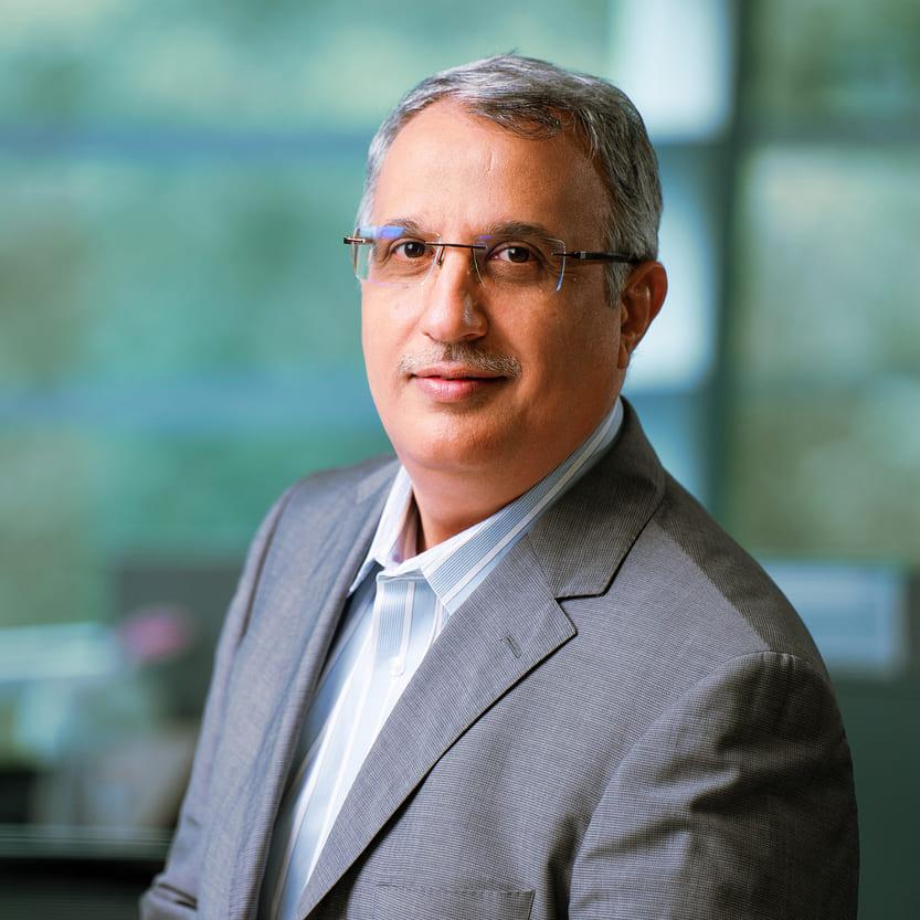 Meet Porus Khambata: Chief Financial Officer at Hoya surgical optics